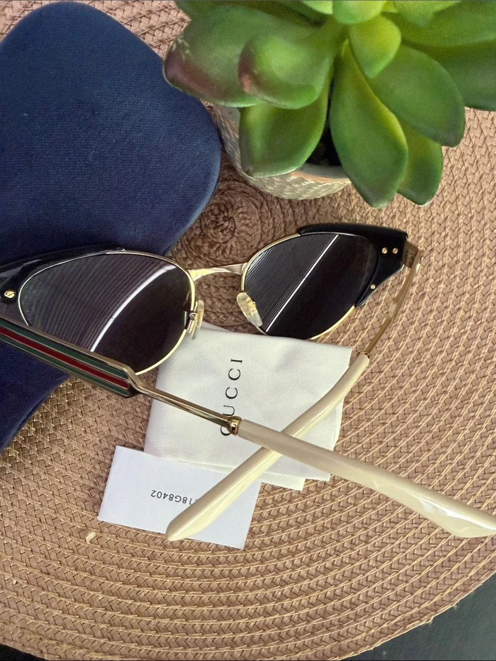Gucci ☀️ GG0522S SYLVIE Metal & Acetate Cat-Eye Sunglasses, Black - Picture 5 of 8